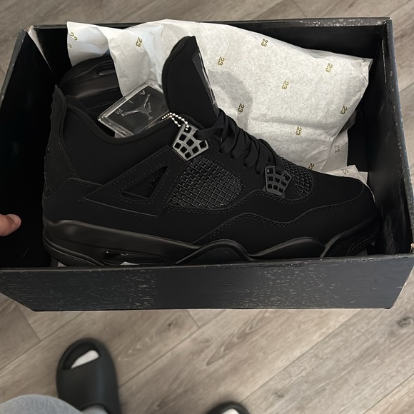 Jordan Black Sneakers